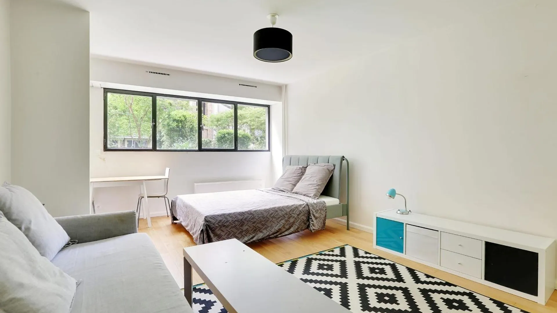 Luxembourg - Pantheon Charming Apartment Paris France